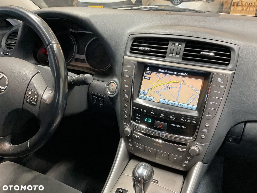 Lexus IS 250 Prestige - 32