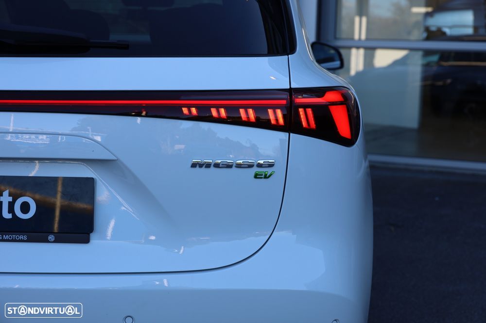 MG MGS6 EV 77 kWh Luxury - 30