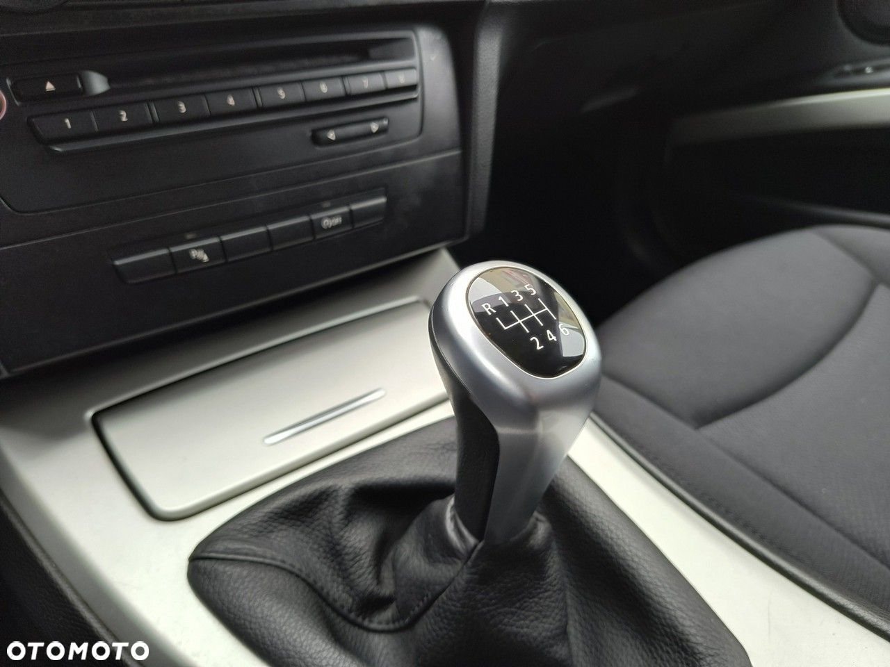 BMW Seria 3 318d Touring Sport Line - 29