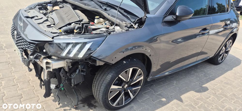 Peugeot 208 1.2 PureTech GT S&S EAT8 - 4