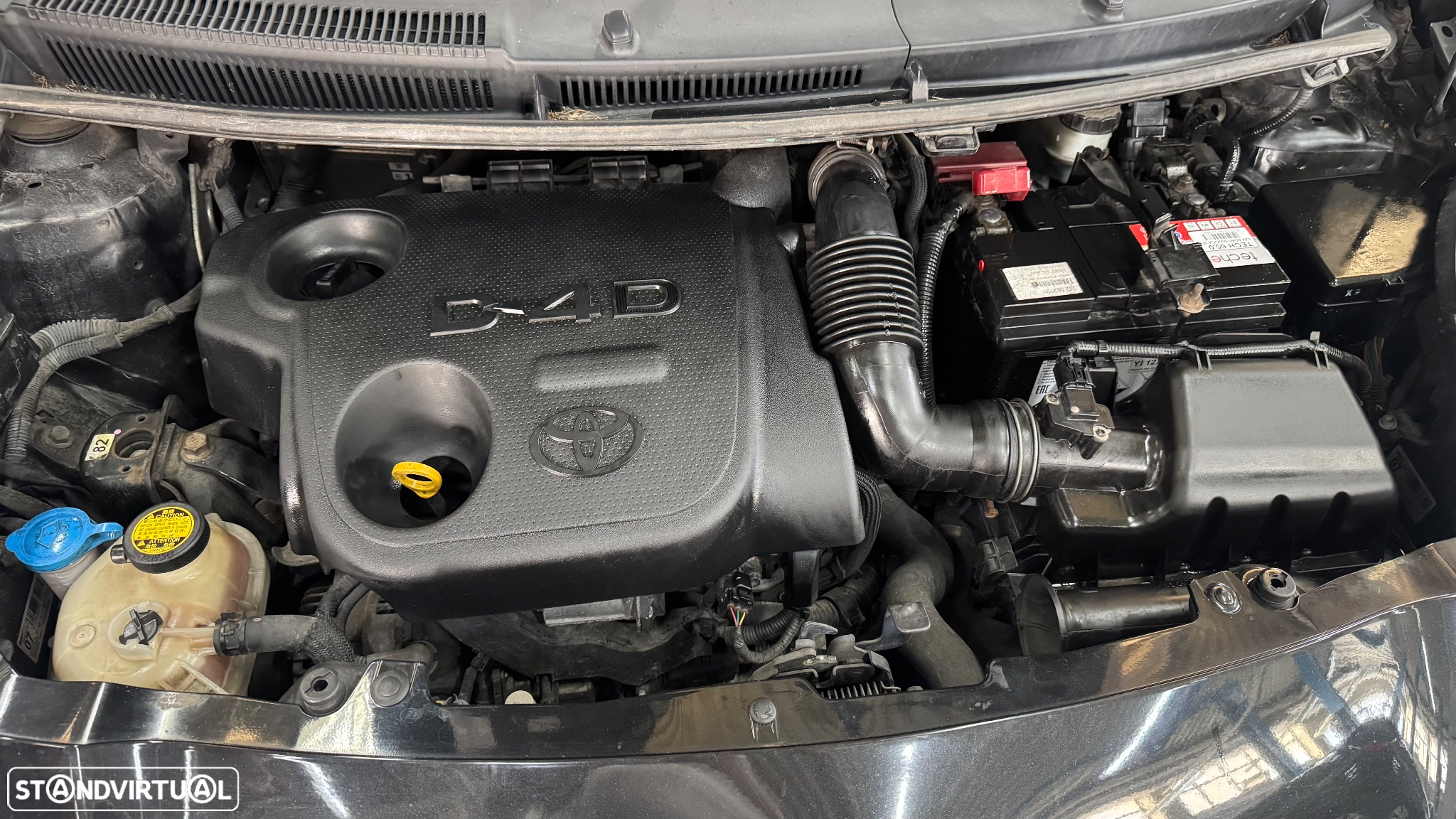 Toyota Yaris 1.4 D-4D AC Manual - 11