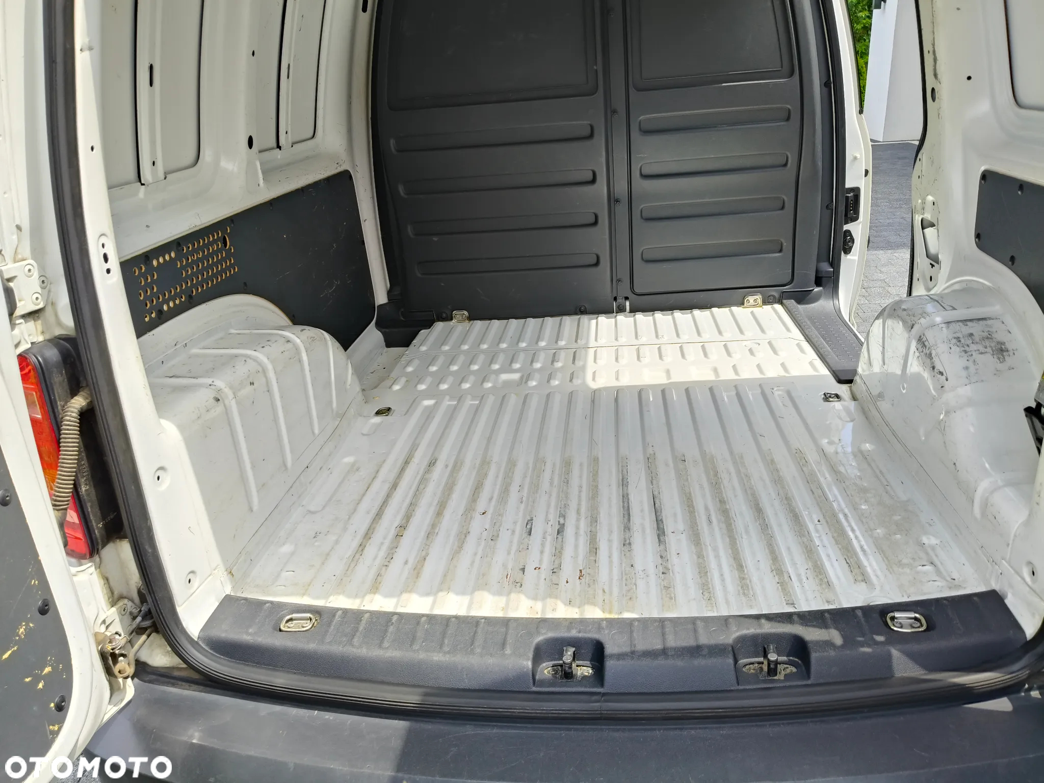 Volkswagen Caddy - 21