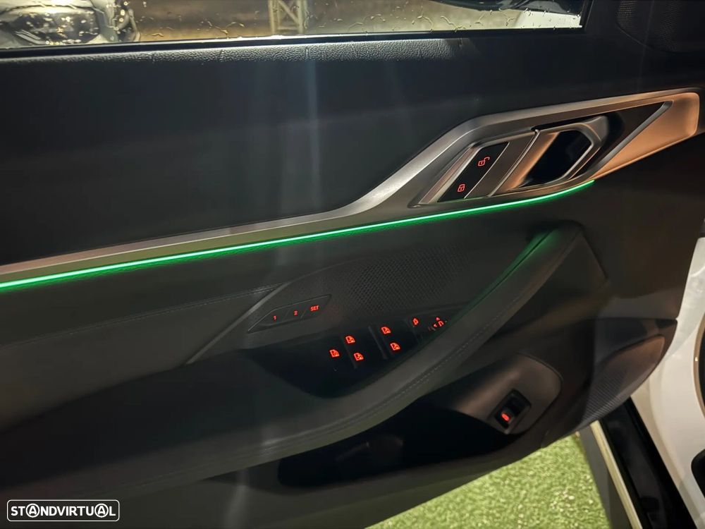 BMW i4 eDrive40 Pack Desportivo M - 26