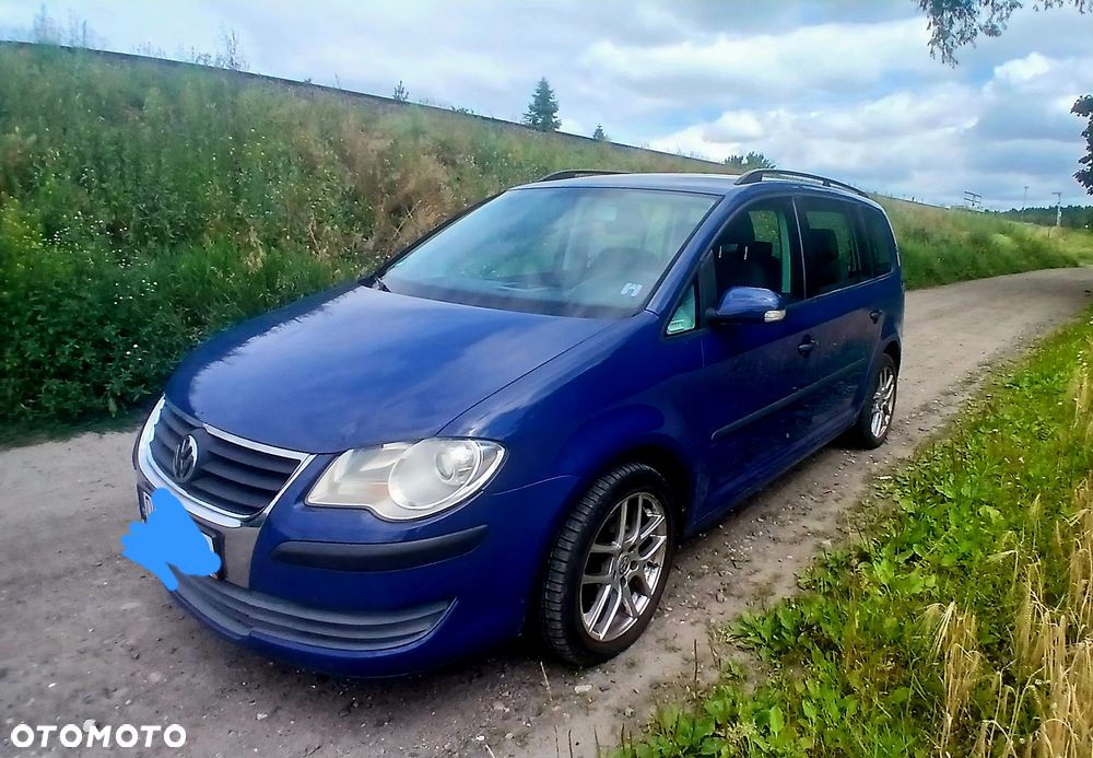 Volkswagen Touran - 3