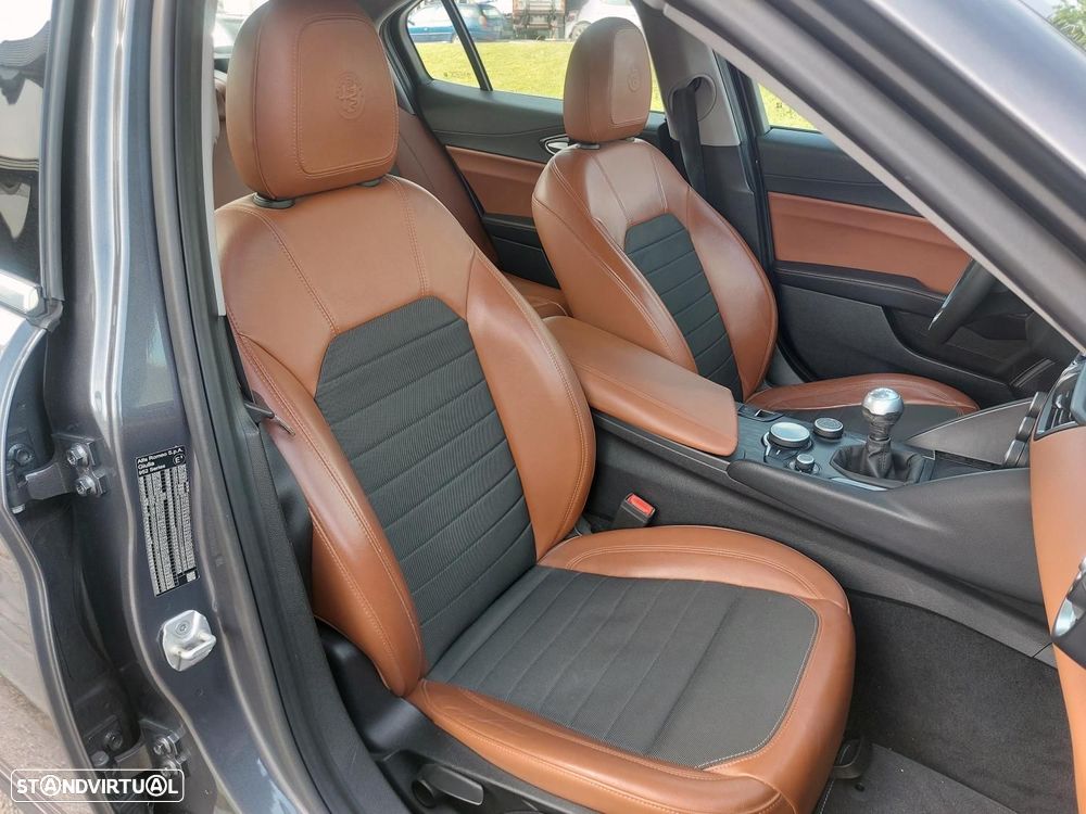 Alfa Romeo Giulia 2.2 D - 44