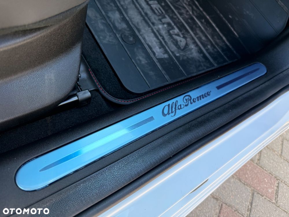 Alfa Romeo Giulietta 1750 TBi Veloce TCT - 24