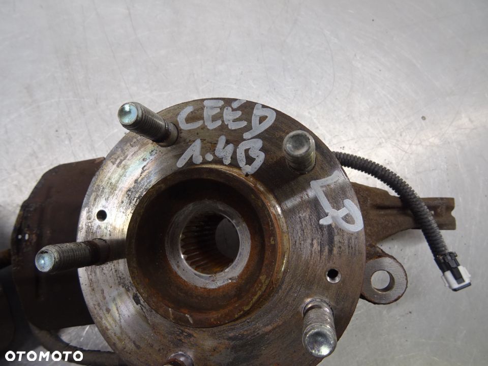KIA CEED HB 5D 06-09 1.4B PIASTA ZWROTNICA PRAWY PRZÓD - 2