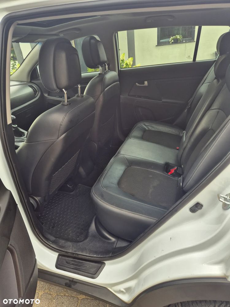 Kia Sportage 1.7 CRDI XL 2WD - 13