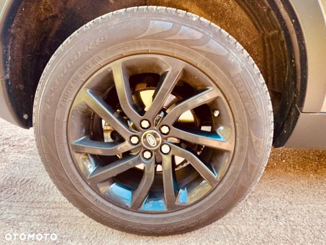 Land Rover Discovery Sport 2.0 TD4 SE - 17