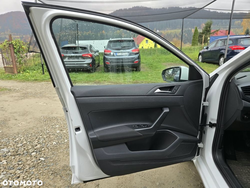 Volkswagen Polo - 12