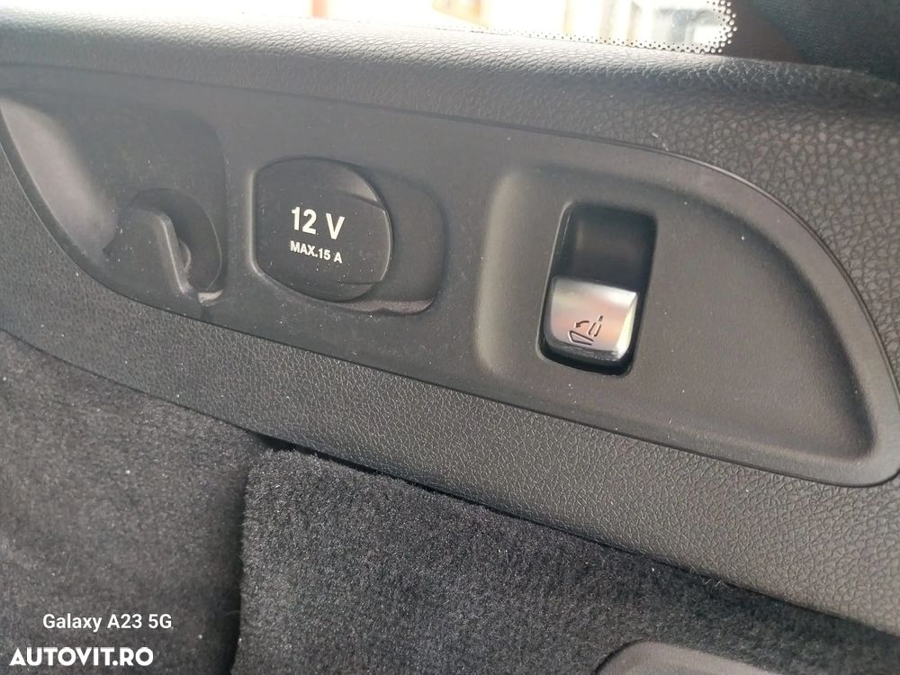 Mercedes-Benz E 200 d T 9G-TRONIC Avantgarde - 21