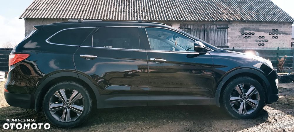 Hyundai Santa Fe - 3