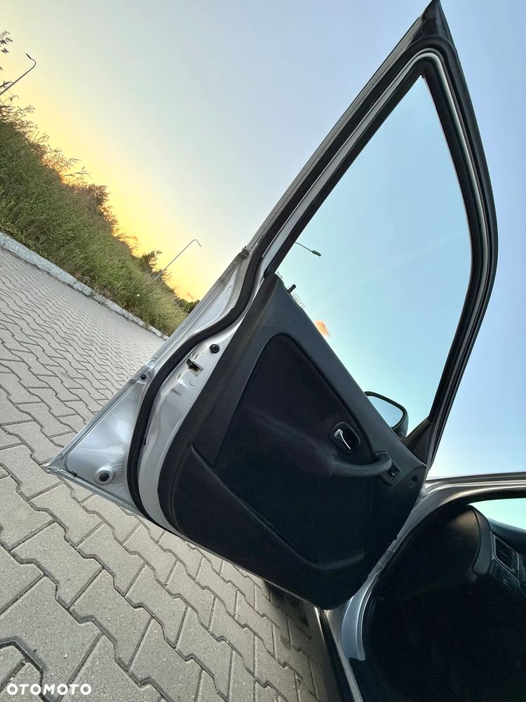 Honda Civic 1.4i S - 9