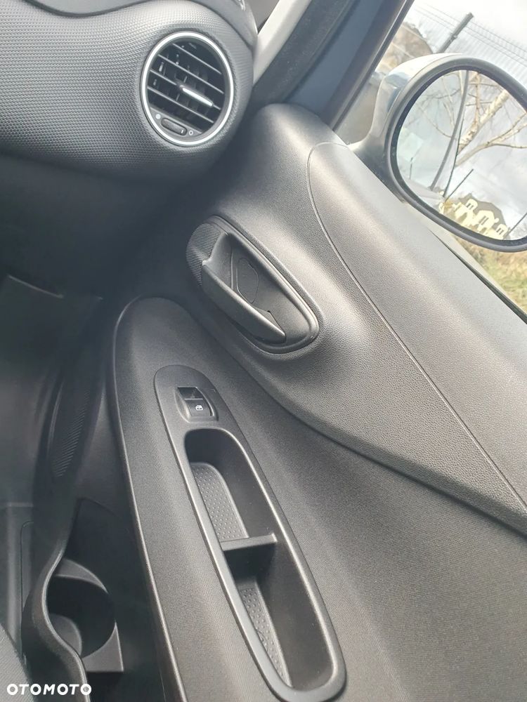 Fiat Punto 1.4 Easy S&S Euro6 - 11