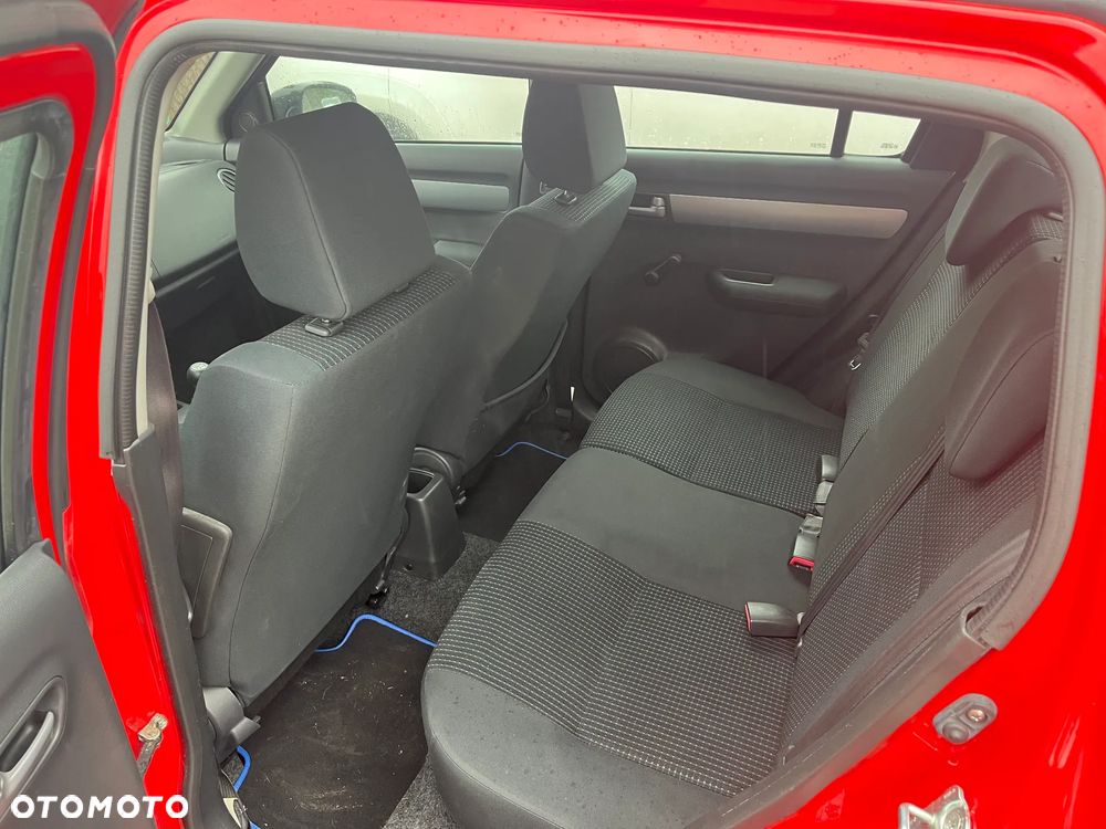 Suzuki Swift 1.3 Club - 12