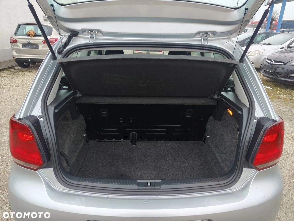 Volkswagen Polo - 12