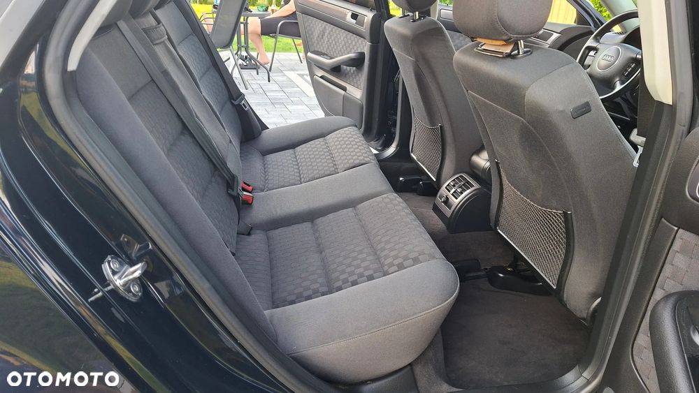 Audi A6 Limousine 2.4 - 11