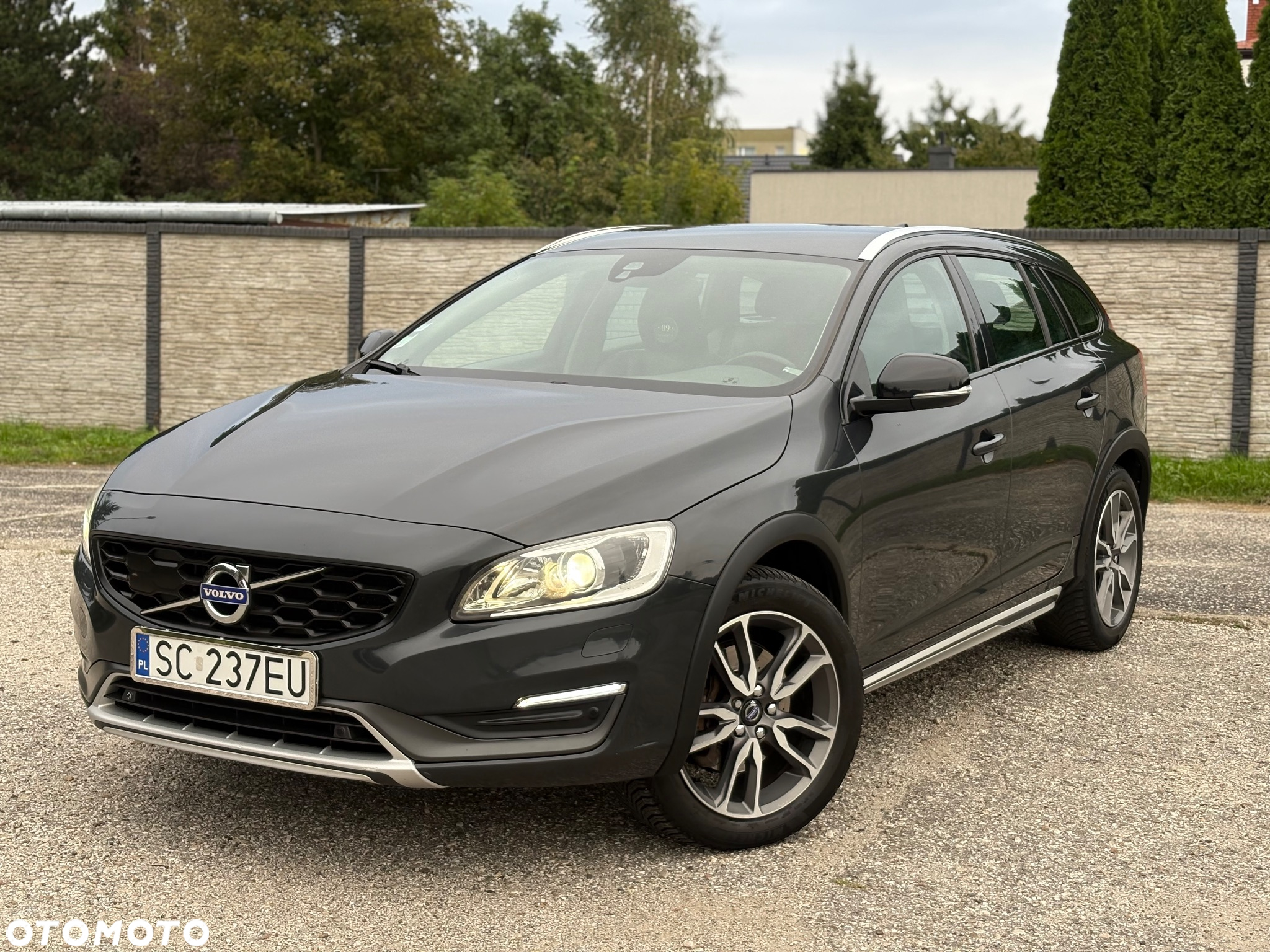 Volvo V60 Cross Country D4 Drive-E Momentum - 2