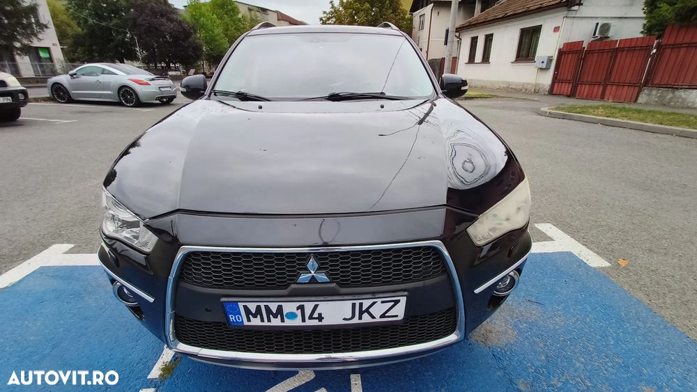 Mitsubishi Outlander 2.2 DI-D 4WD TC-SST Intense+ A06 - 3