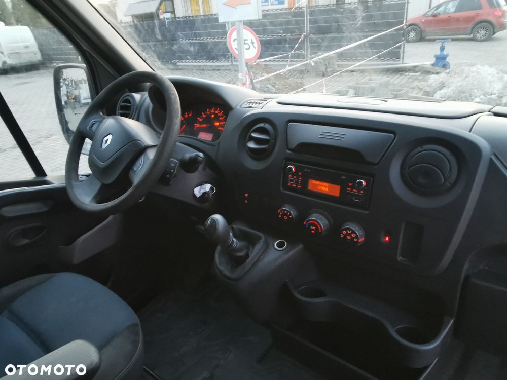 Renault Master - 25