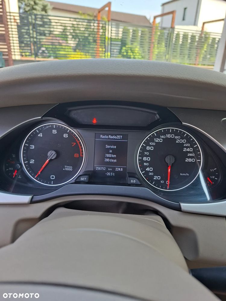 Audi A4 Limousine - 14