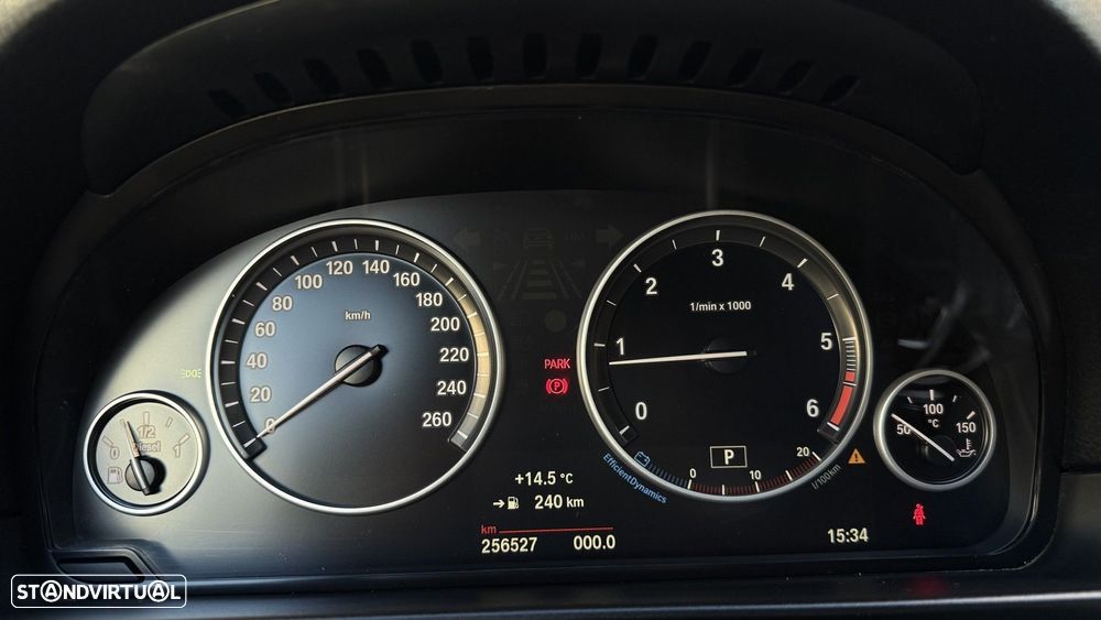 BMW 520 d Pack M Auto - 23