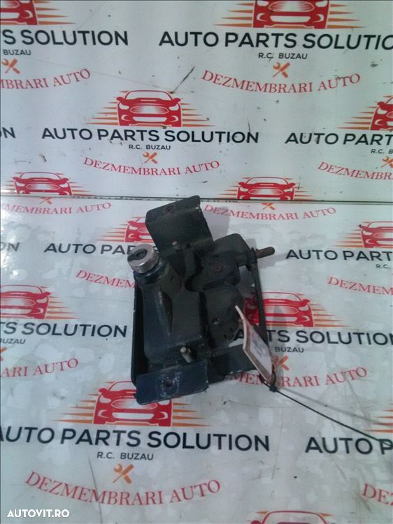 broasca capota ford transit 2.2 d an fabr. 2012 - 1