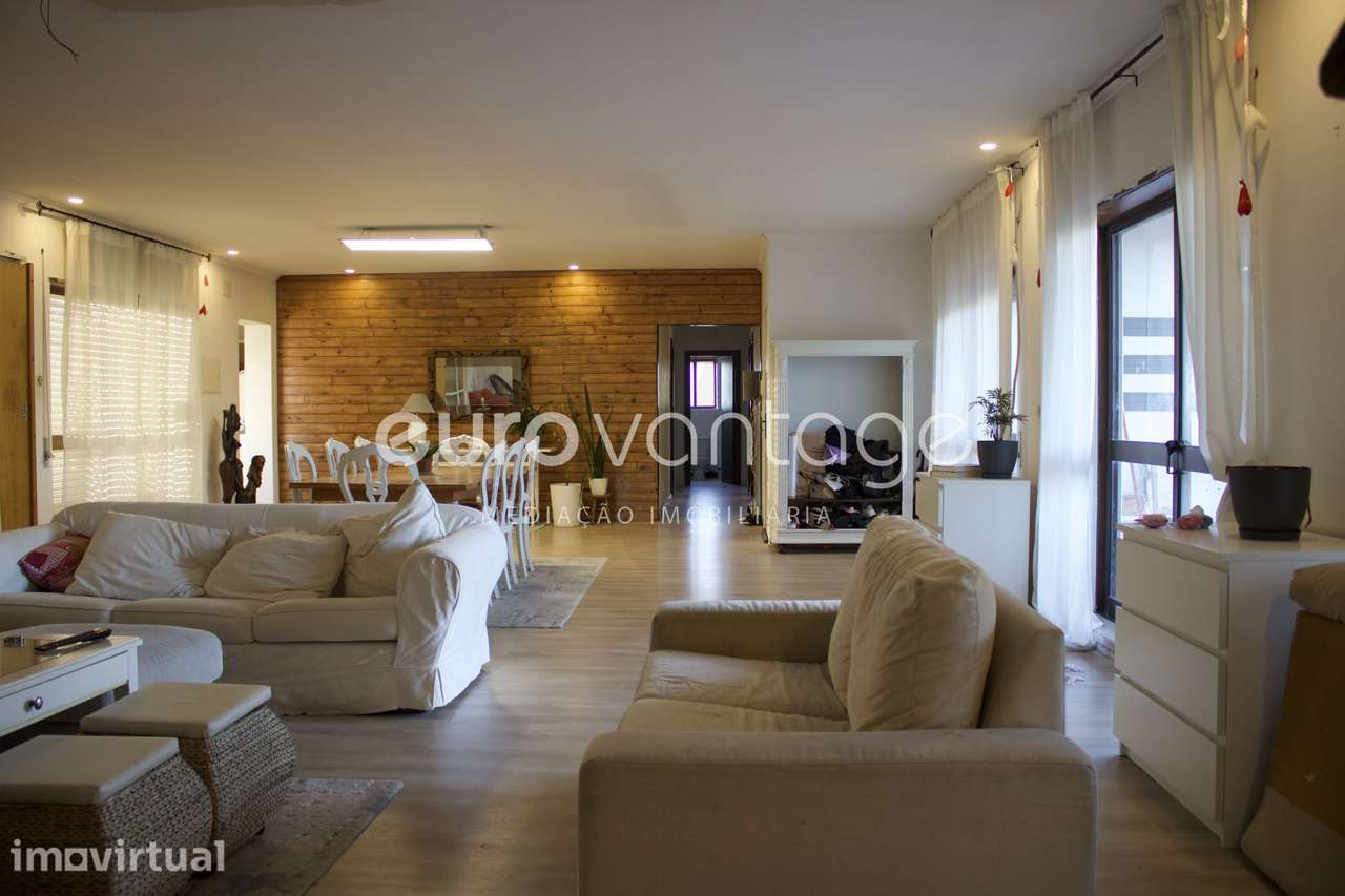 Propriedade Única – T6 + T2 com Piscina e Potencial Ilimitado - Grande imagem: 5/52