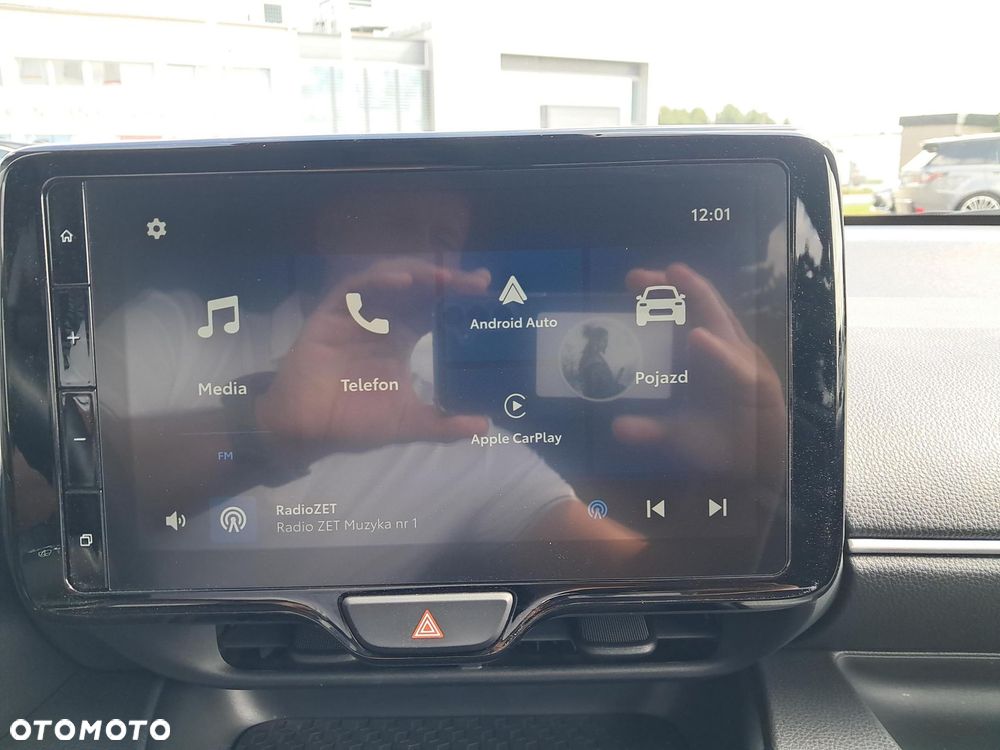 Toyota Yaris Hybrid 1.5 Style - 22