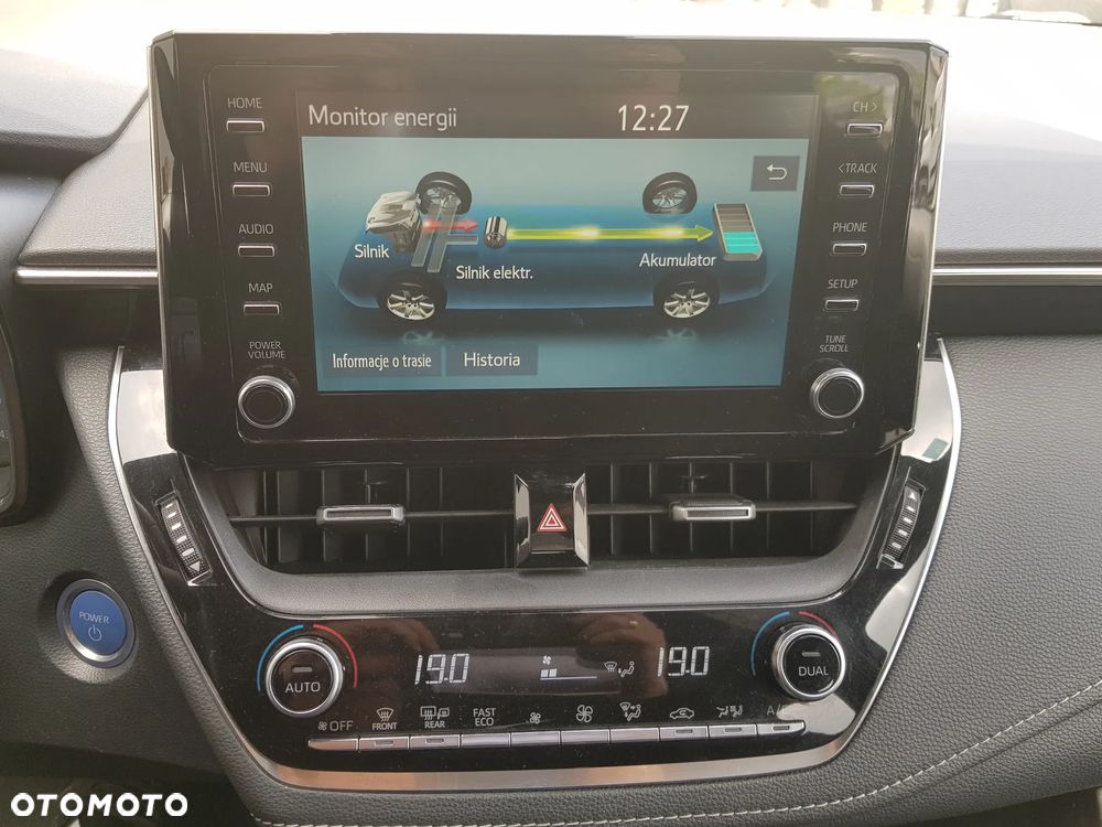 Toyota Corolla 1.8 Hybrid Comfort - 18
