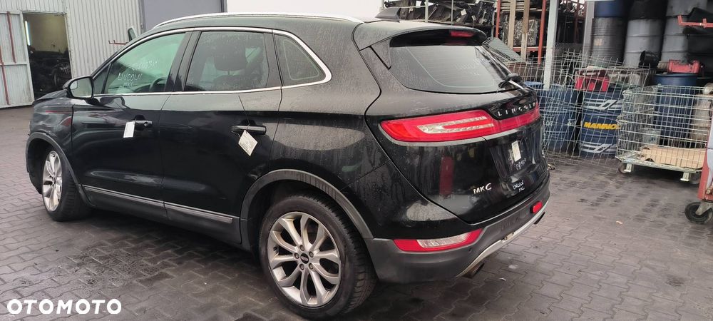 ĆWIARTKA BŁOTNIK LEWY TYŁ LINCOLN MKC - 1