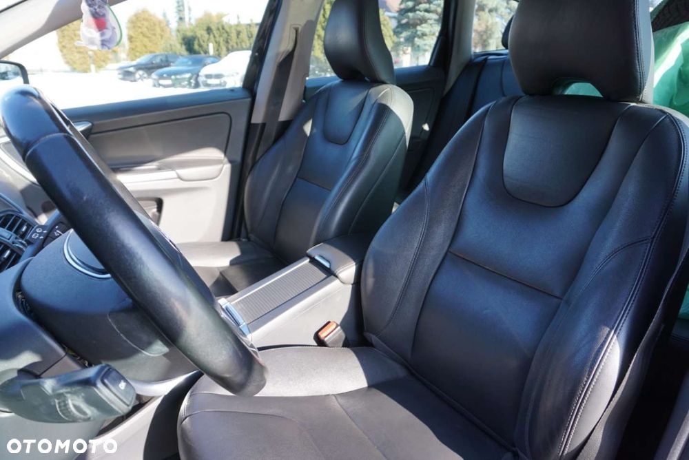 Volvo XC 60 D4 Drive-E Summum - 16