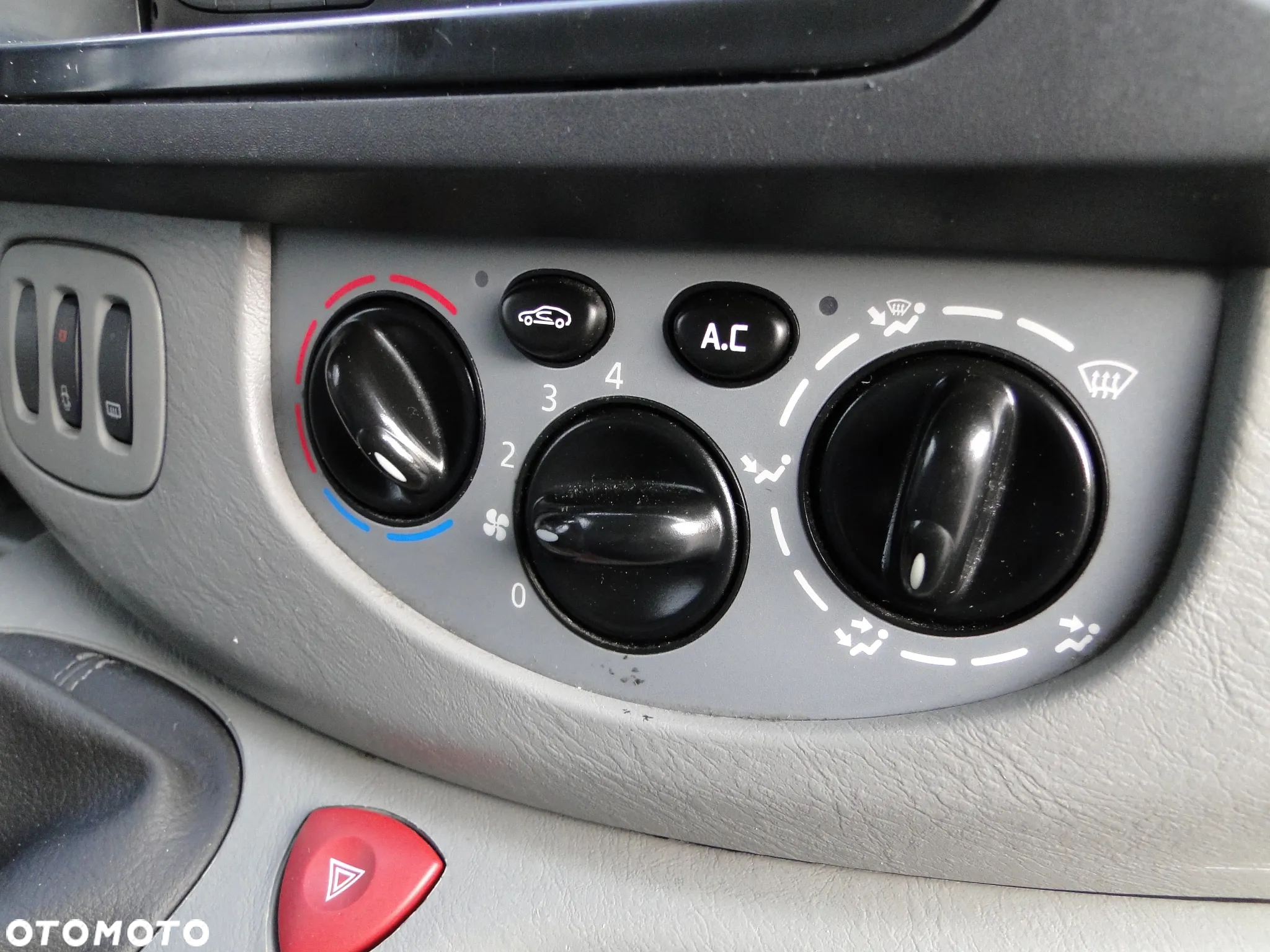 Renault Trafic - 7