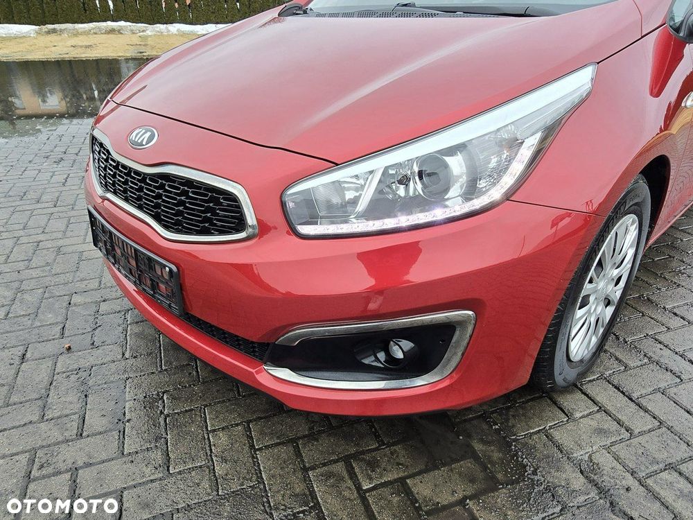 Kia Ceed - 7
