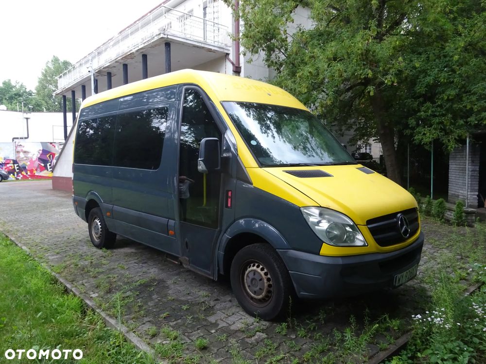 Mercedes-Benz Sprinter - 1