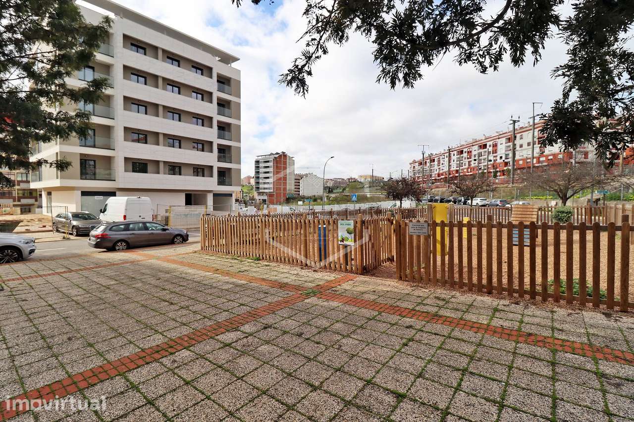 Terreno para constr. de prédio na urb. Villa Park, Amadora - Grande imagem: 5/25