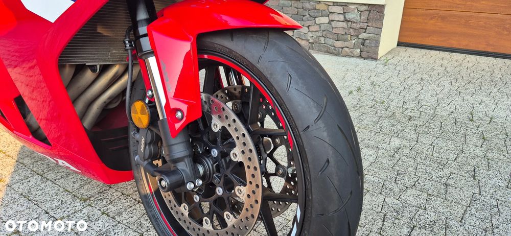Honda CBR - 7