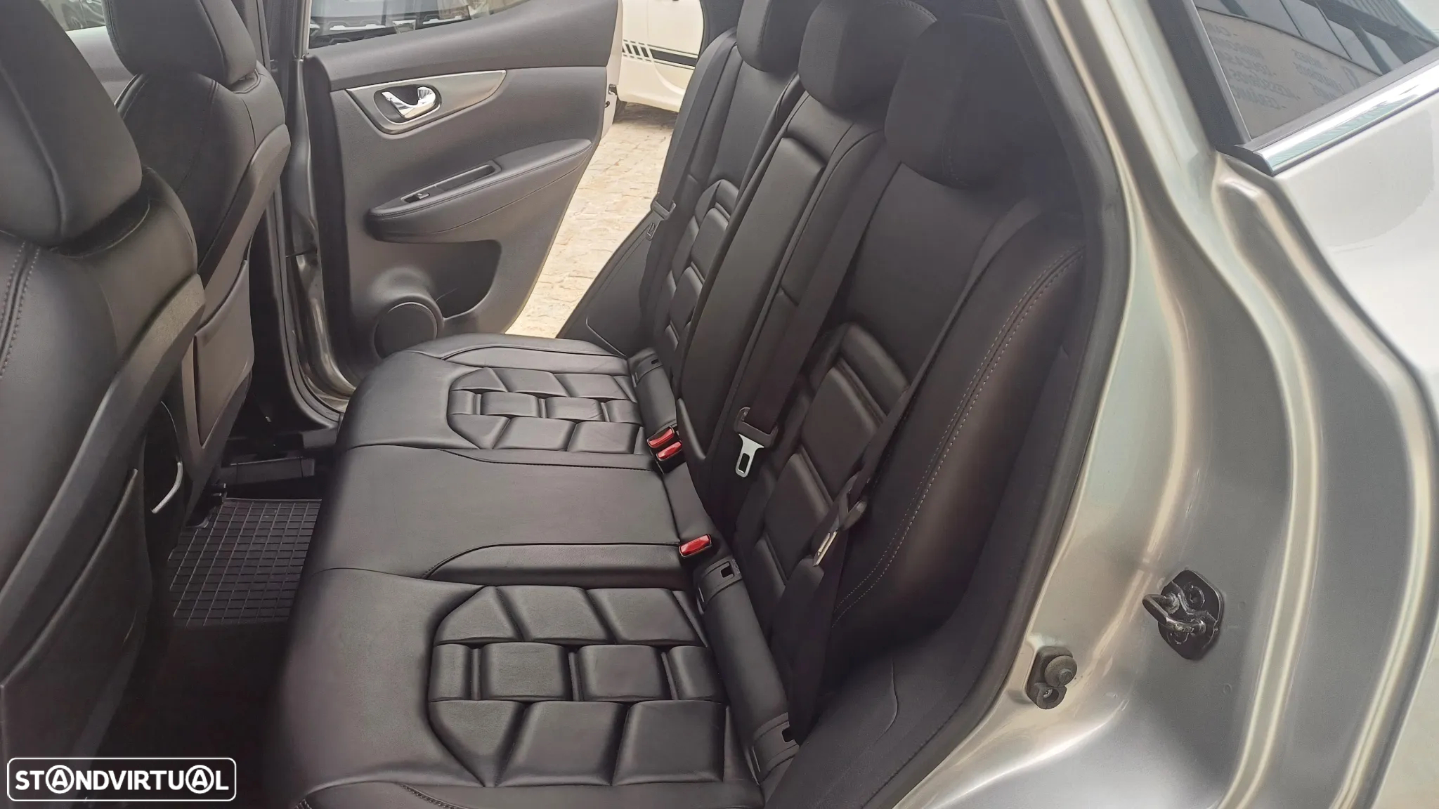 Nissan Qashqai 1.6 dCi Tekna Premium - 26