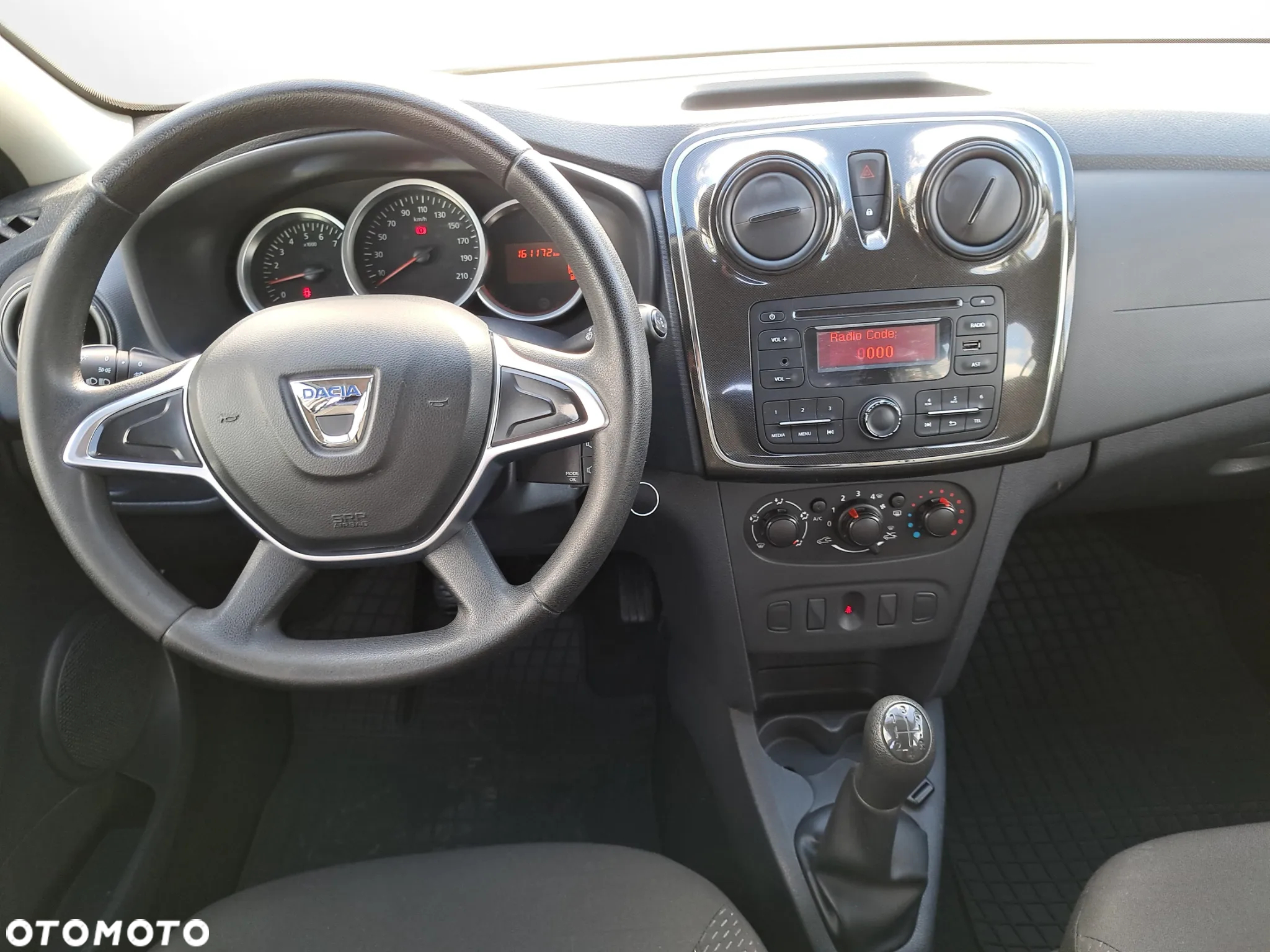 Dacia Sandero SCe 75 Acces - 10