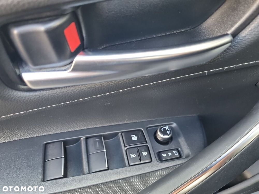 Toyota Corolla 2.0 Hybrid Comfort - 23