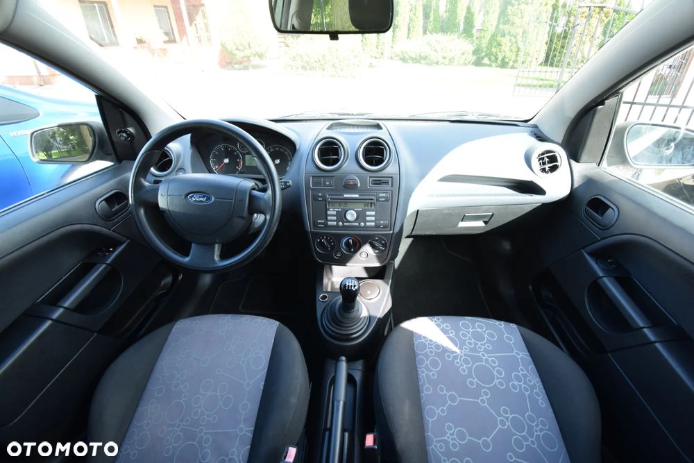 Ford Fiesta 1.3 - 12