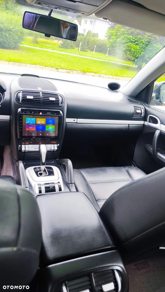 Porsche Cayenne - 11