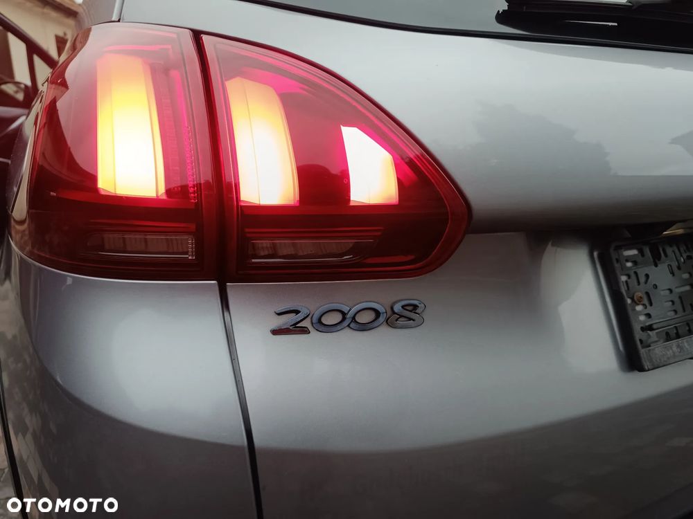 Peugeot 2008 1.6 BlueHDi Allure - 28