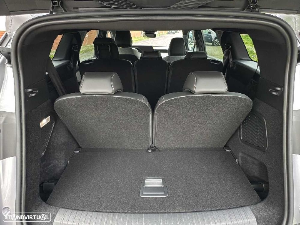 Peugeot E-5008 73 kWh Allure - 18