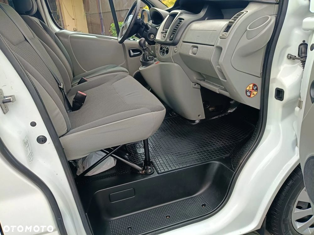 Opel Vivaro - 30