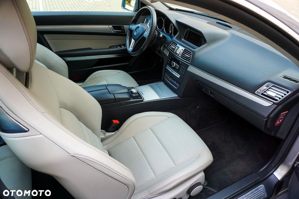 Mercedes-Benz Klasa E 200 7G-TRONIC - 34