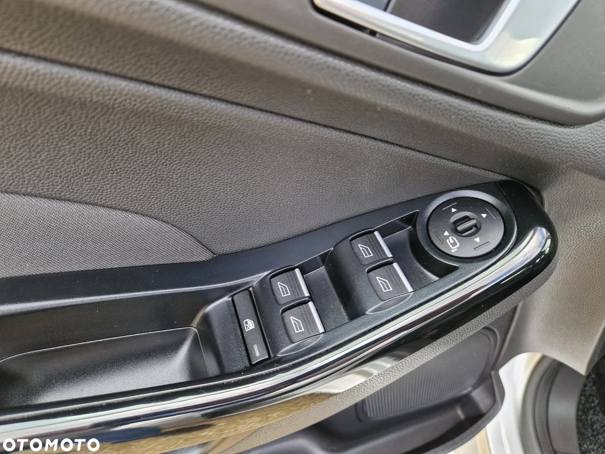 Ford Fiesta 1.0 EcoBoost Titanium - 15