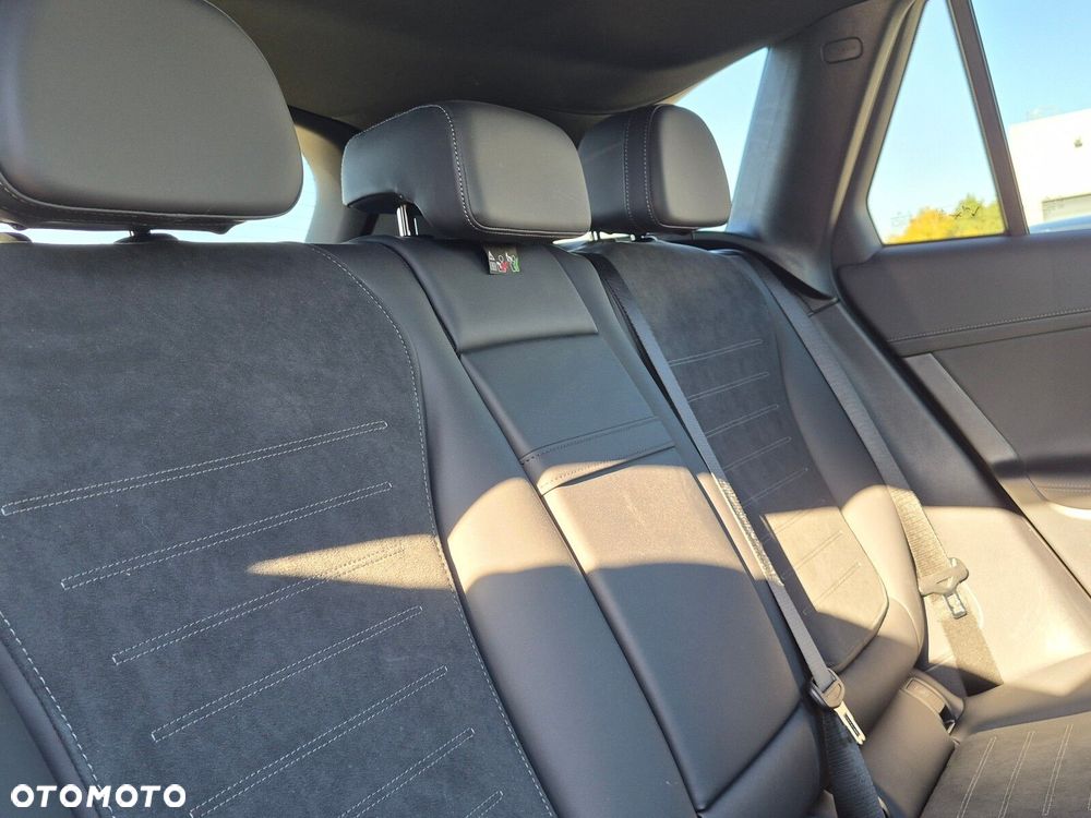 Mercedes-Benz GLC 300 d mHEV 4-Matic AMG Line - 33