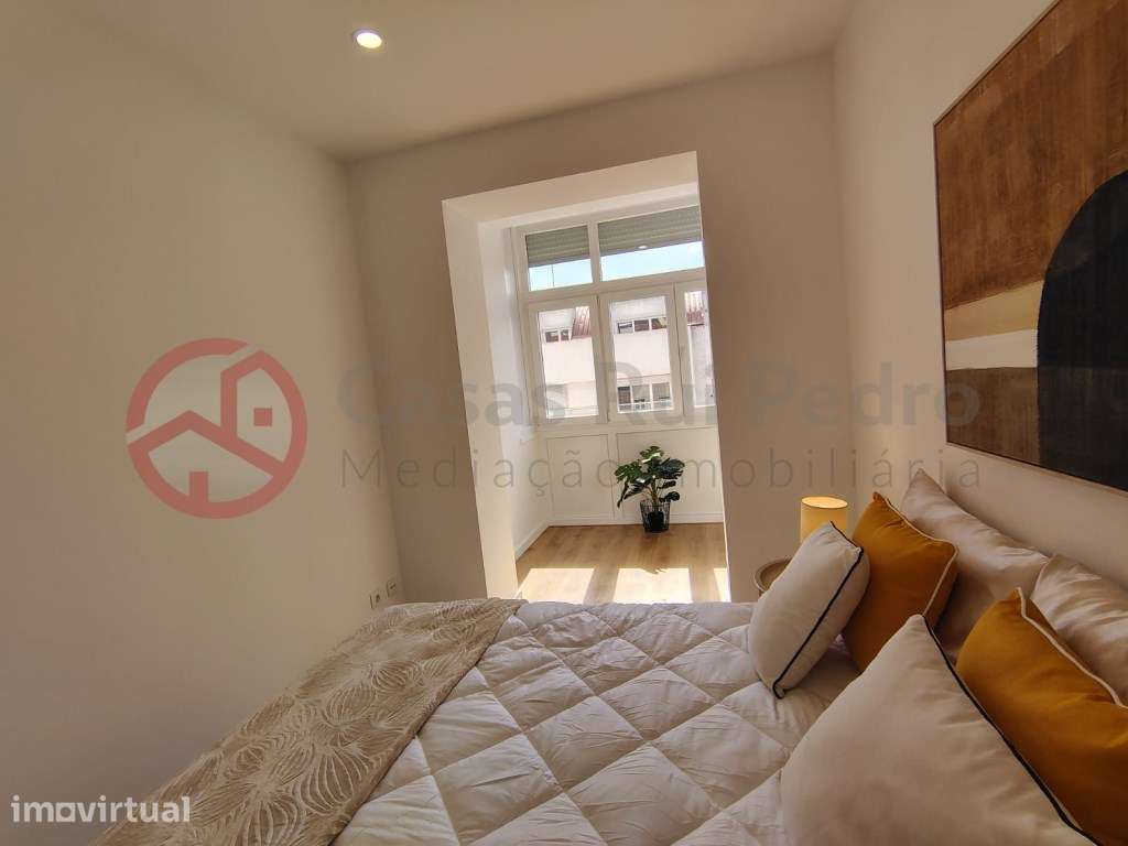 Apartamento T3 totalmente remodelado, em prédio com elevador, Benfi... - Grande imagem: 2/16