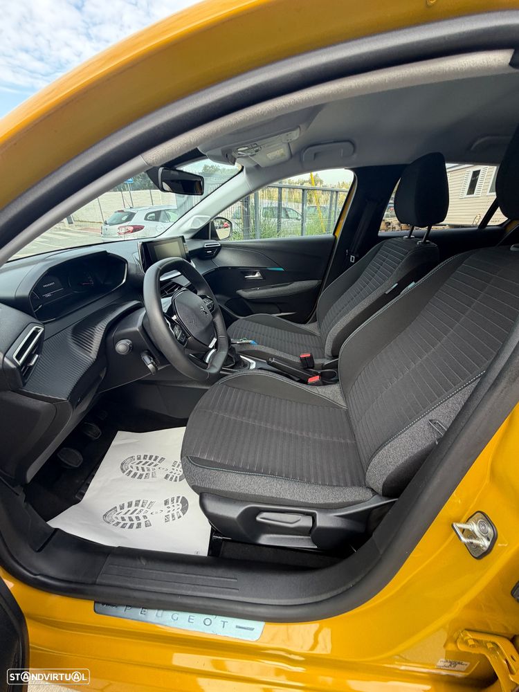 Peugeot 208 1.2 PureTech SE Style - 18